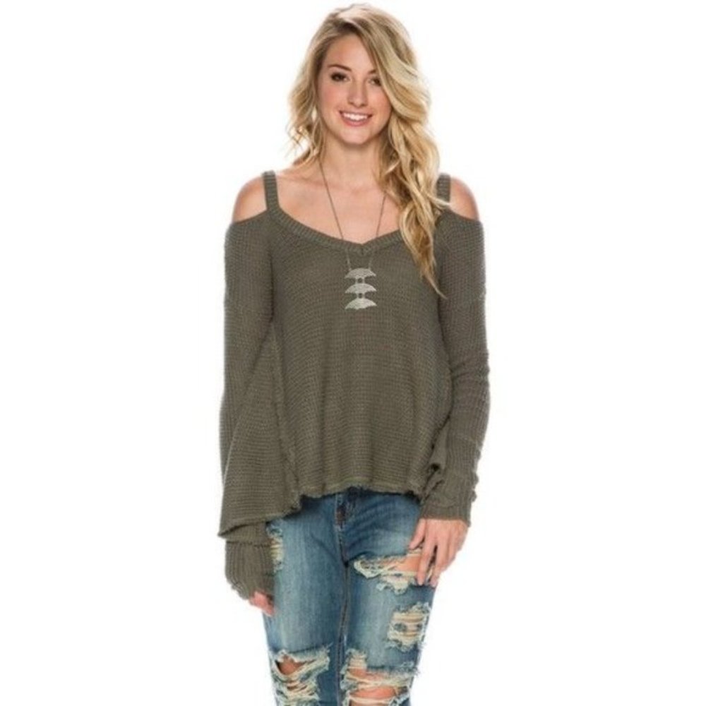 Free People Moonshiner Oversized Cold Shoulder V-Neck Sweater Size Small VGC